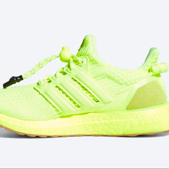 HOST PICK ✅ IVY PARK x ADIDAS Ultra Boost OG Hi Res Yellow Limited Edition - Picture 6 of 10